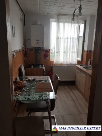 vand-apartament-2-camere-confort-1-etaj-44-in-visoi-campulung-muscel-arges-9