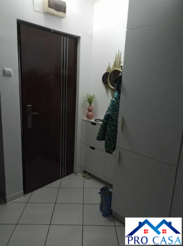 vand-apartament-2-centru-etaj-2-3