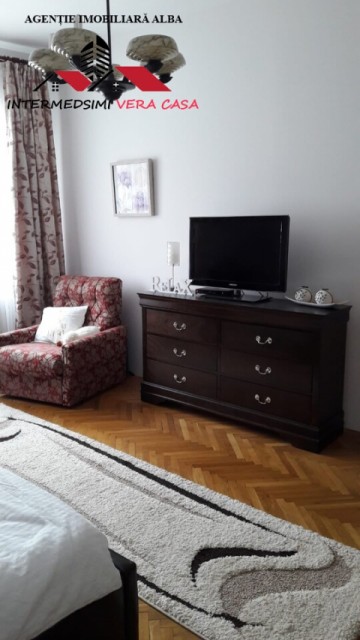 oferta-casa-de-vanzare-3-camere-2-bai-mp-120-utili-alba-iulia-centru-11