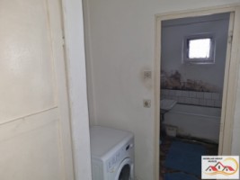 apartament-2-camere-etaj-2-campulung-muscel31700-euro-9