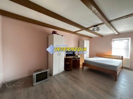 apartament-3-camere-de-inchiriat-la-casa-etaj-1-mobilat-alba-iulia-zona-centru-9