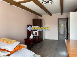 apartament-3-camere-de-inchiriat-la-casa-etaj-1-mobilat-alba-iulia-zona-centru-10