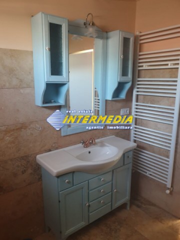 apartament-3-camere-de-inchiriat-la-casa-etaj-1-mobilat-alba-iulia-zona-centru-14