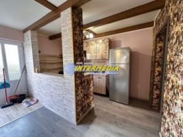 apartament-3-camere-de-inchiriat-la-casa-etaj-1-mobilat-alba-iulia-zona-centru-15