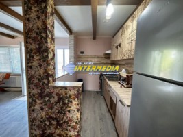 apartament-3-camere-de-inchiriat-la-casa-etaj-1-mobilat-alba-iulia-zona-centru-16