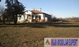 conac-boieresc-de-vanzare-6-camere-teren-6500-mp-la-47-km-de-iasi-4