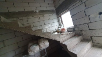 casa-pm-la-rosu-in-sat-cernesti-com-todireni-teren-2200-mp-18