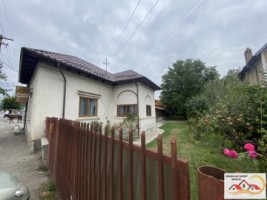 casa-de-vanzare-campulung-centru-teren-783-mp-130-000-euro-0