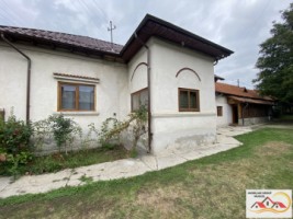 casa-de-vanzare-campulung-centru-teren-783-mp-130-000-euro-2