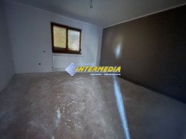 casa-renovata-complet-zona-centru-ultracentral-5
