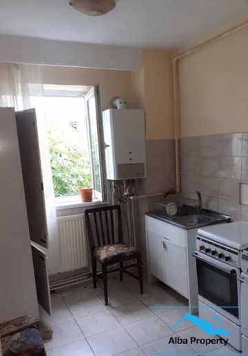 apartament-2-camere-zona-cetate-2