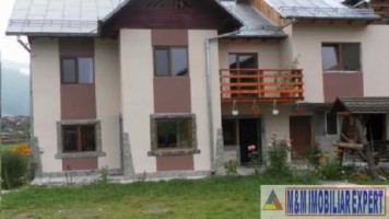 vila-7-camere-teren-700-mp-de-vanzare-in-rucar-arges-2