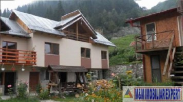 vila-7-camere-teren-700-mp-de-vanzare-in-rucar-arges-3