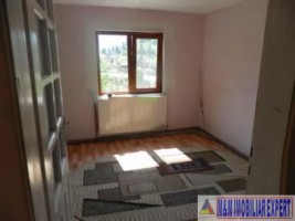 vila-7-camere-teren-700-mp-de-vanzare-in-rucar-arges-12