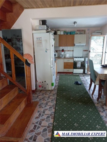 vila-7-camere-teren-700-mp-de-vanzare-in-rucar-arges-18