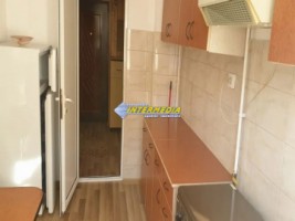 3-camere-decomandata-de-vanzare-in-cetate-zona-bulevardul-transilvania-2