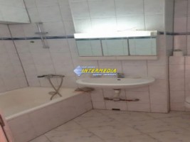 3-camere-decomandata-de-vanzare-in-cetate-zona-bulevardul-transilvania-3