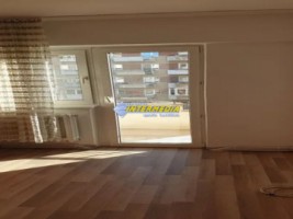 3-camere-decomandata-de-vanzare-in-cetate-zona-bulevardul-transilvania-5