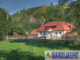vila-19-camere-teren-4700-mp-de-vanzare-in-bran-moeciu-brasov-1