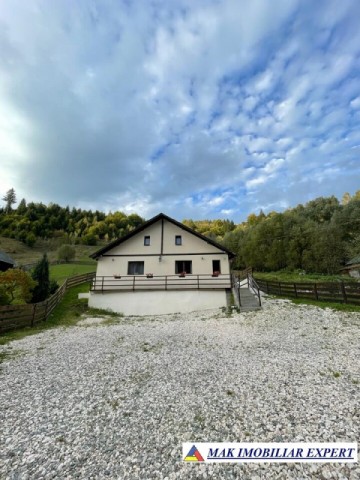 vila-cu-3-camere-si-teren-de-910-mp-de-vanzare-in-dambovicioara-arges-perfecta-pentru-o-casa-de-vacanta-1