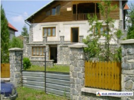 vila-7-camere-teren-1800-mp-de-vanzare-in-valeni-dambovita-2