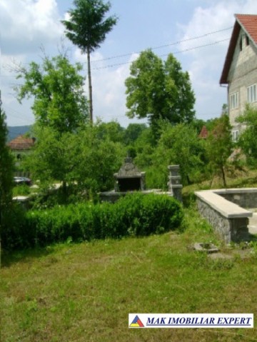 vila-7-camere-teren-1800-mp-de-vanzare-in-valeni-dambovita-13