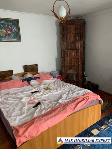 casa-7-camere-2-corpuri-teren-1300-mp-de-vanzare-in-pucheni-dambovita-7