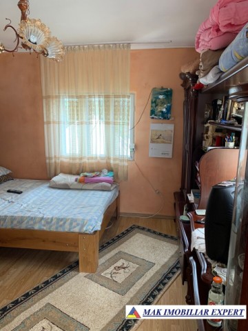 casa-7-camere-2-corpuri-teren-1300-mp-de-vanzare-in-pucheni-dambovita-11