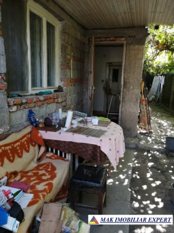 casa-3-camere-cu-teren-de-208-mp-voinesti-leresti-arges-potrivita-pentru-resedinta-permanenta-5