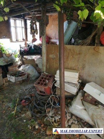 casa-3-camere-cu-teren-de-208-mp-voinesti-leresti-arges-potrivita-pentru-resedinta-permanenta-6