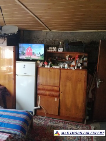 casa-3-camere-cu-teren-de-208-mp-voinesti-leresti-arges-potrivita-pentru-resedinta-permanenta-7