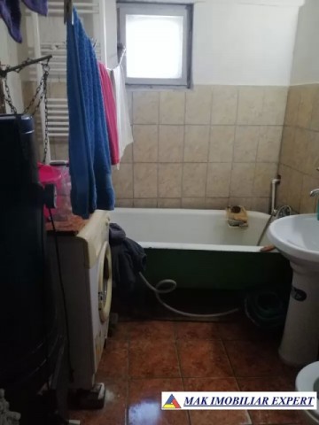 casa-3-camere-cu-teren-de-208-mp-voinesti-leresti-arges-potrivita-pentru-resedinta-permanenta-13