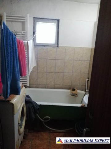 casa-3-camere-cu-teren-de-208-mp-voinesti-leresti-arges-potrivita-pentru-resedinta-permanenta-14
