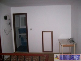 ocupat-dec-2026-garsoniera-openspace-la-casa-60-mp-de-inchiriat-in-campulung-muscel-arges-6