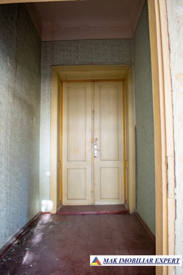 apartament-2-camere-la-casa-de-inchiriat-de-renovat-in-centru-campulung-muscel-arges-3
