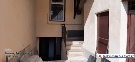 complex-vila-stil-cu-23-camere-si-teren-de-1100-mp-de-vanzare-in-centru-campulung-muscel-arges-6