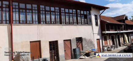 complex-vila-stil-cu-23-camere-si-teren-de-1100-mp-de-vanzare-in-centru-campulung-muscel-arges-7