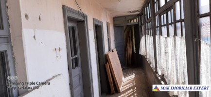 complex-vila-stil-cu-23-camere-si-teren-de-1100-mp-de-vanzare-in-centru-campulung-muscel-arges-30
