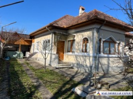casa-5-camere-cu-teren-600-mp-de-vanzare-in-campulung-muscel-central-arges