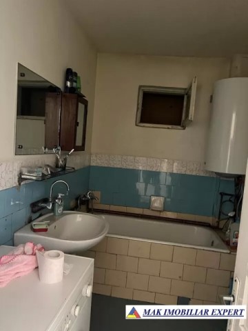 casa-5-camere-cu-teren-600-mp-de-vanzare-in-campulung-muscel-central-arges-21