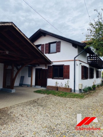 casa-tip-duplex-3-camere-cu-gradina-de-inchiriat-in-sibiu-zona-centrala