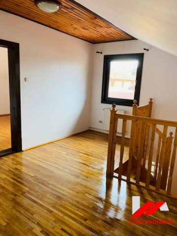 casa-tip-duplex-3-camere-cu-gradina-de-inchiriat-in-sibiu-zona-centrala-11