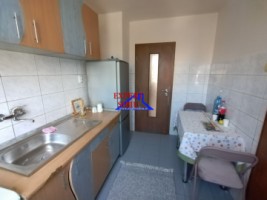 inchiriez-apartament-4-camere-decomandatrecent-renovatzona-mihai-viteazul-10