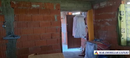 vila-noua-cu-4-camere-si-teren-de-800-mp-piscani-arges-7