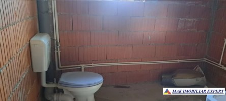 vila-noua-cu-4-camere-si-teren-de-800-mp-piscani-arges-8