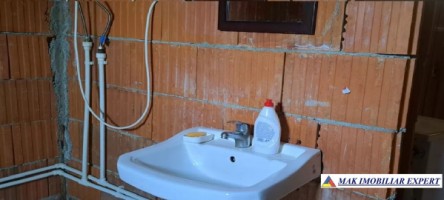 vila-noua-cu-4-camere-si-teren-de-800-mp-piscani-arges-13