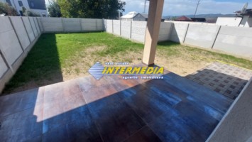 casa-noua-de-vanzare-in-zona-cetate-alba-iulia-6