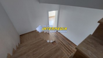 casa-noua-de-vanzare-in-zona-cetate-alba-iulia-8
