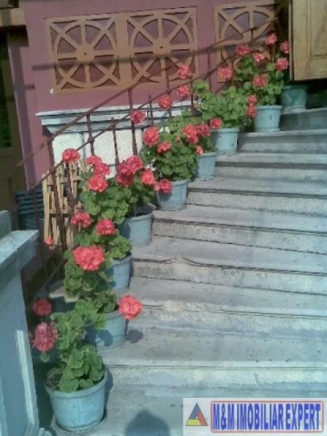 vila-de-vanzare-in-centru-campulung-muscel-arges-5-camere-stil-elegant-teren-235-mp-6