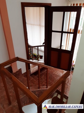 vila-de-vanzare-in-centru-campulung-muscel-arges-5-camere-stil-elegant-teren-235-mp-32